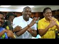 SHANGWE ZILIVYOKUWA NDANI YA VYUMBA VYA WACHEZAJI BAADA YA DABI YA KARIAKOO KWA WANAYANGA 