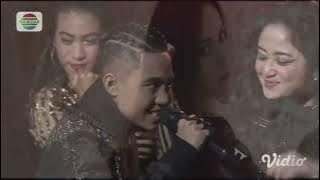 Eby Bima Feat Dewi Perssik | Ngomong Dong  Grand Final D'Academy 5 Indosiar #ebyda5 #dewipersik