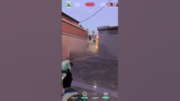the most insane 1v3 clutch u ever seen :O  #valorant #valorant3k #valorantclips #val #gaming #fyp