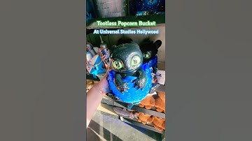 Toothless Popcorn Bucket at Universal Studios. #howtotrainyourdragon #toothless #popcornbucket