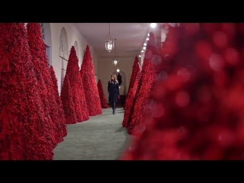 melania-trump's-terrifying-christmas-decorations