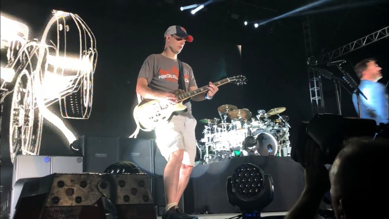 Nickelback-Animals Davenport IA 08/03/19 with ME, Mitch on guitar!