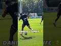 CONFIRA AS IMAGENS DE DANILO, ZAGUEIRO DO FLAMENGO, NO TREINO DA SELEÇÃO BRASILEIRA NESTA SEGUNDA-