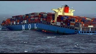 Merchant vessel splits in two off Yemeni coast