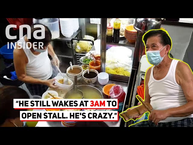 74-Year-Old Fishball Mee Hawker Can't Bear To Retire After 50 Years Despite COVID-19 Pandemic class=