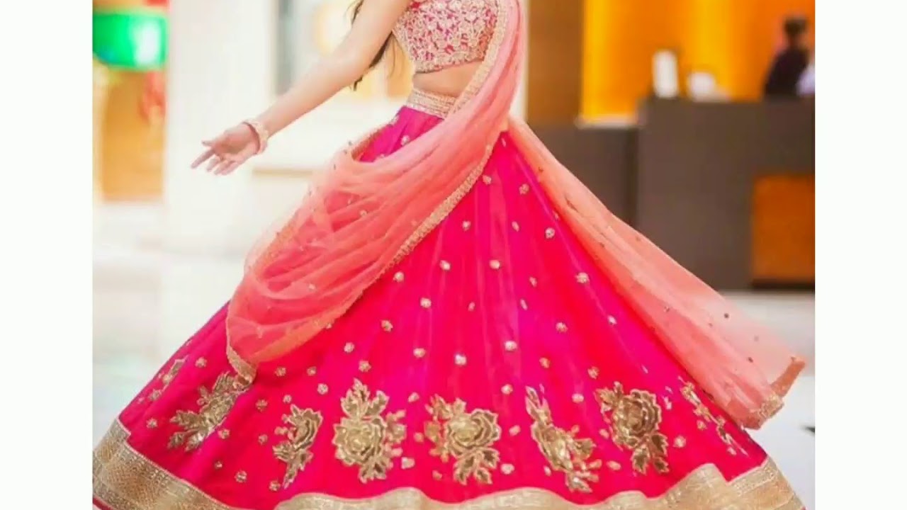 lehenga on zipker
