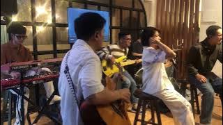Maliq & D'Essentials - Li'l Thing (Acoustic Live at Ruuang Kopi, Jakarta 28/3/2024)