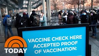 As Omicron Spreads Across US, Officials Balance New Safety Protocols