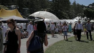 Picnic : Art Deco Weekend : Napier : New Zealand : 2014