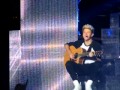 This was meant to be a picture of Niall during Little Things but  it was on video oooops