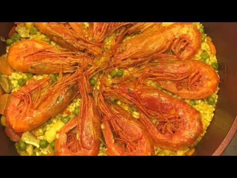 Paella طريقة عمل الباييا أو البايلا الإسبانية - YouTube