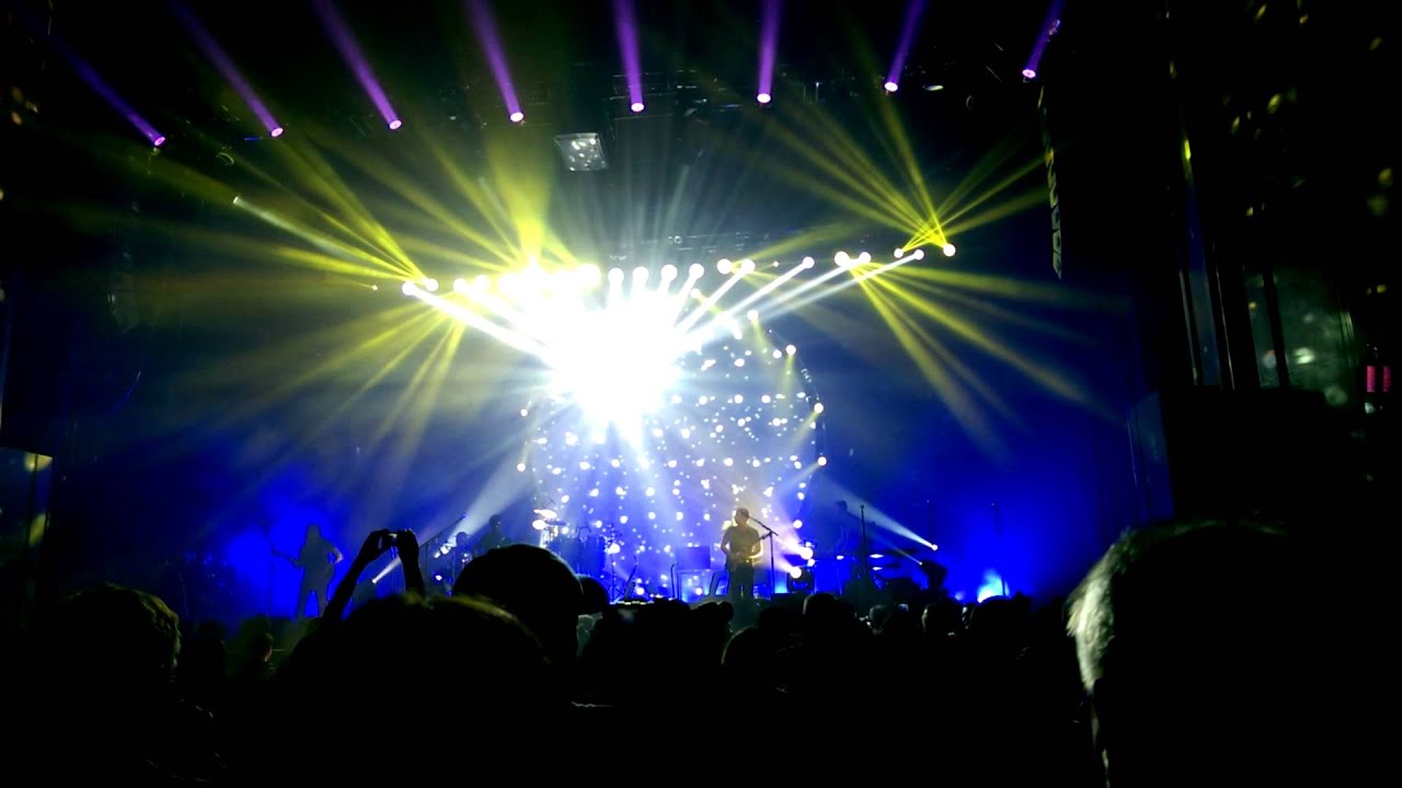 Brit Floyd Comfortably Numb