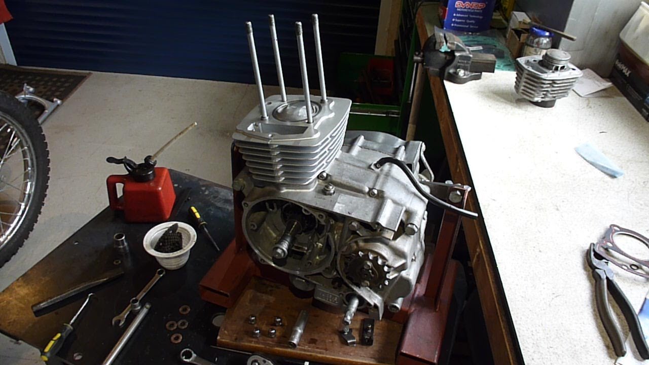 Honda SL125 Top End Rebuild Valve and Ignition Timing