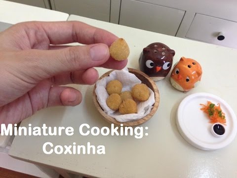 miniature-food;-brazilian-chicken-croquettes-(coxinha)-(eating-real-mini-food)-(asmr)