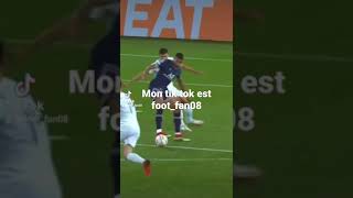 premier but de Messi au PSG