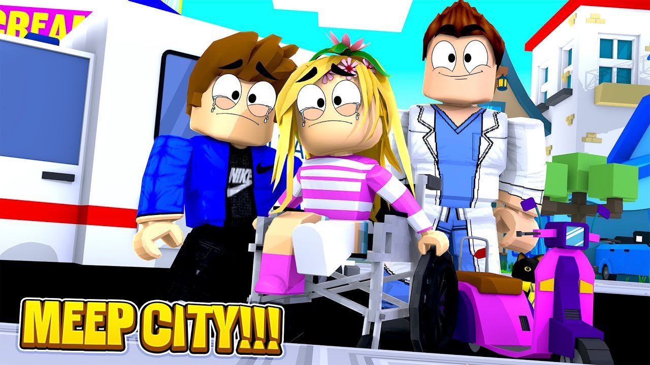ROBLOX ROLEPLAY-BABY LEAH BREAKS HER LEG & GOES TO THE HOSPITAL!!!