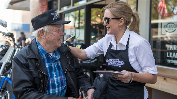 Waitress Saves Elderly Biker From Teen Bullies—Gets Fired. 2 Hours Later, 500 Bikers Show Up