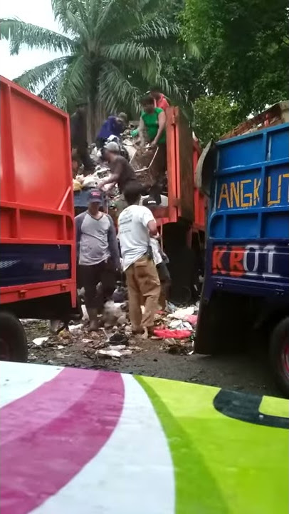 Nasib tukang sampah jakarta
