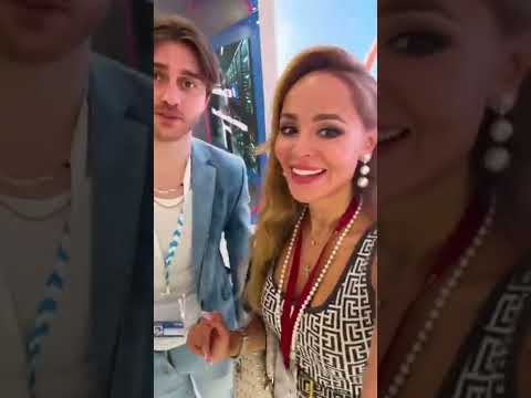 Анна Калашникова посетила