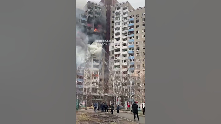 Po Rusijos atakos prieš Kyjivą liepsnoja daugiabutis #15min #ukraina #shorts