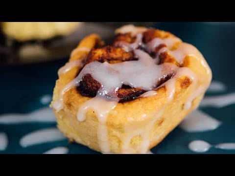 Pumpkin Cinnamon Rolls with Vanilla Glaze