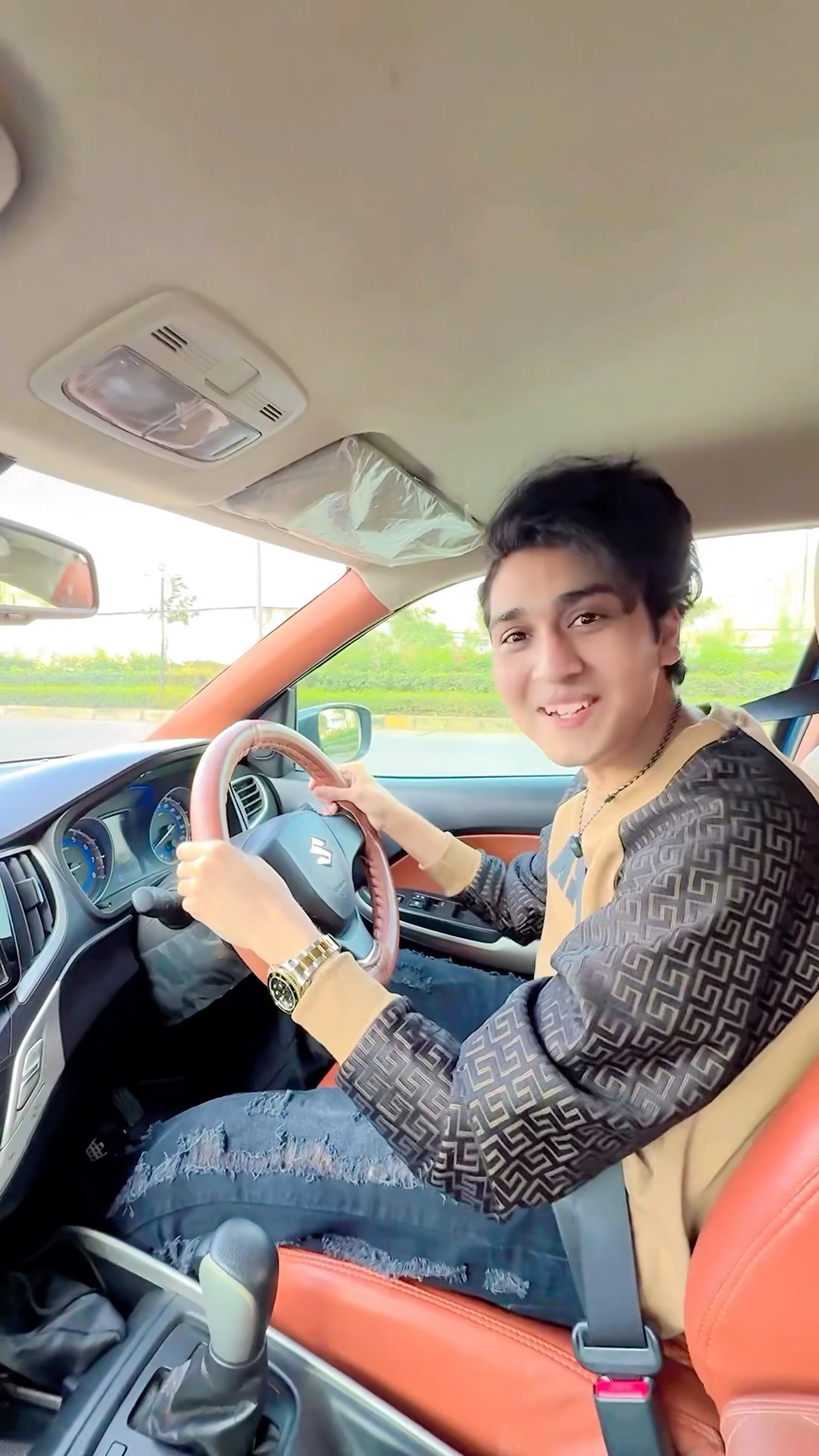 Zyada Demand Kar diya Shayad?? #zidaanshahidaly #comedy #shorts