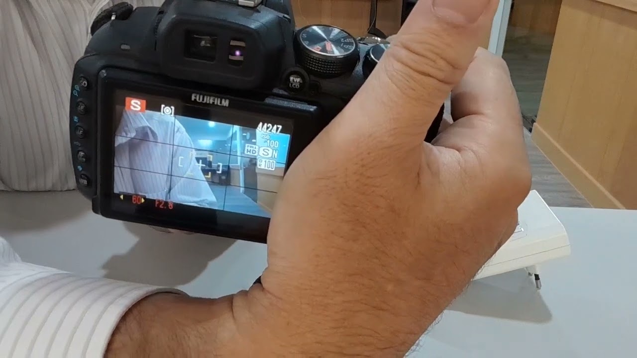 FujiFilm FinePix HS10