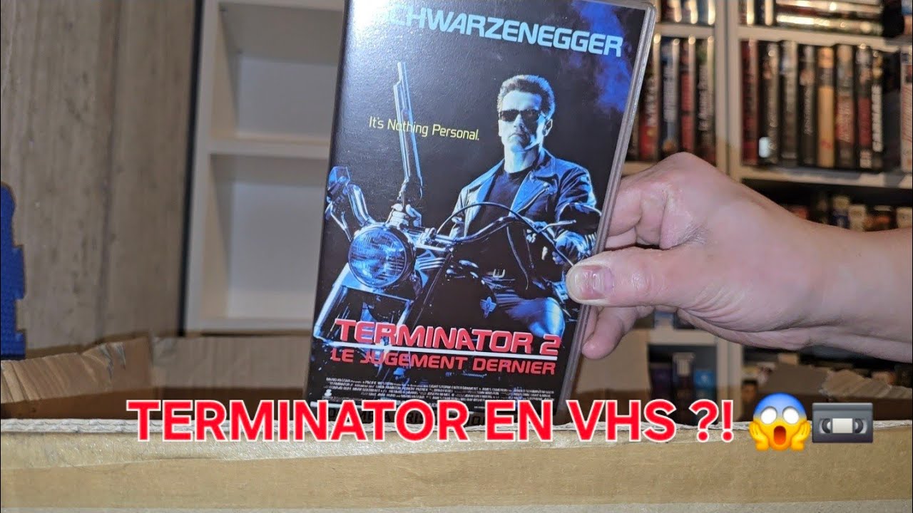 Je fouille un carton de VHS… et je trouve Terminator ! 😱📼