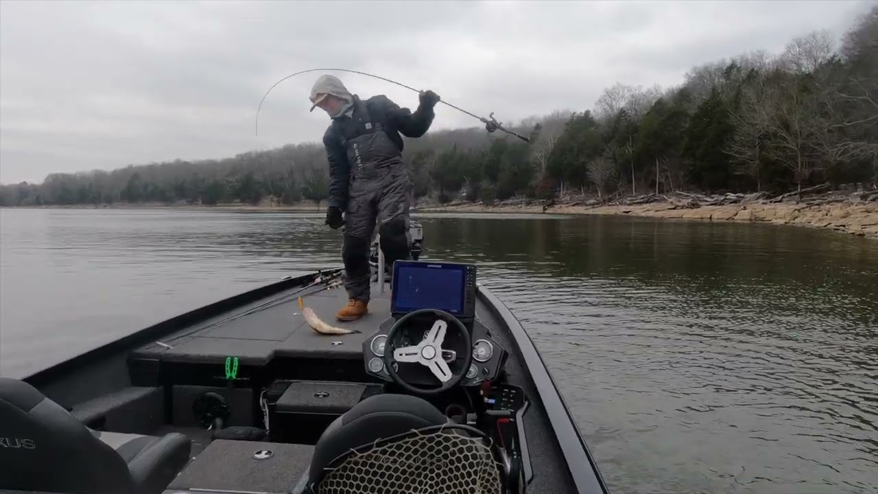 Bass Fishing Percy Priest Lake in a WIND STORM!!