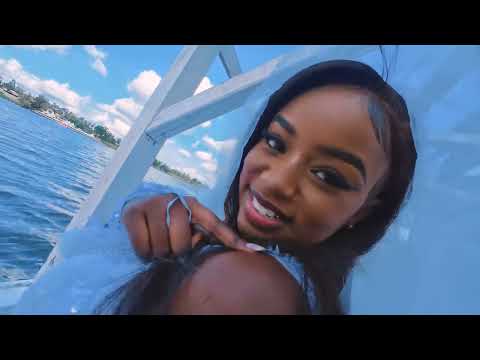 ديفيد وندر يشارك جورجيانا قبل أن أجيب