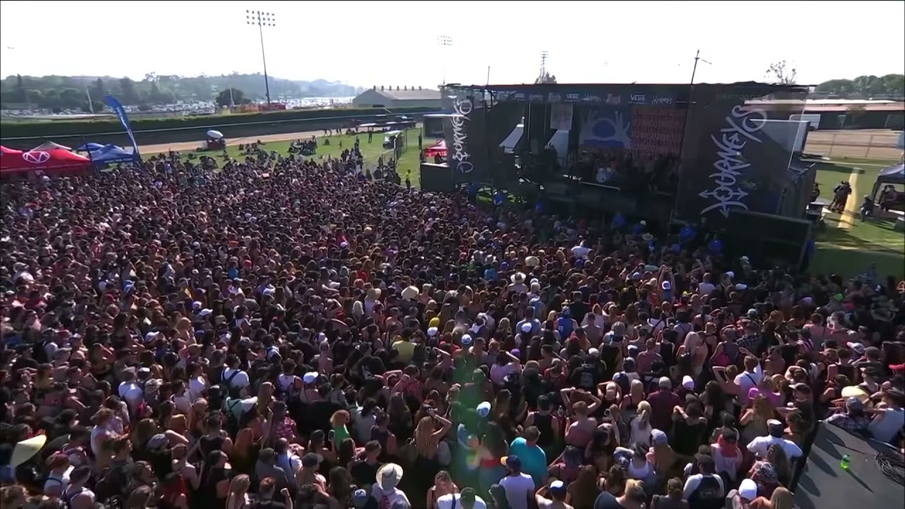 3OH!3 - "Touchin' On My" (Live @ Warped Tour 2018)