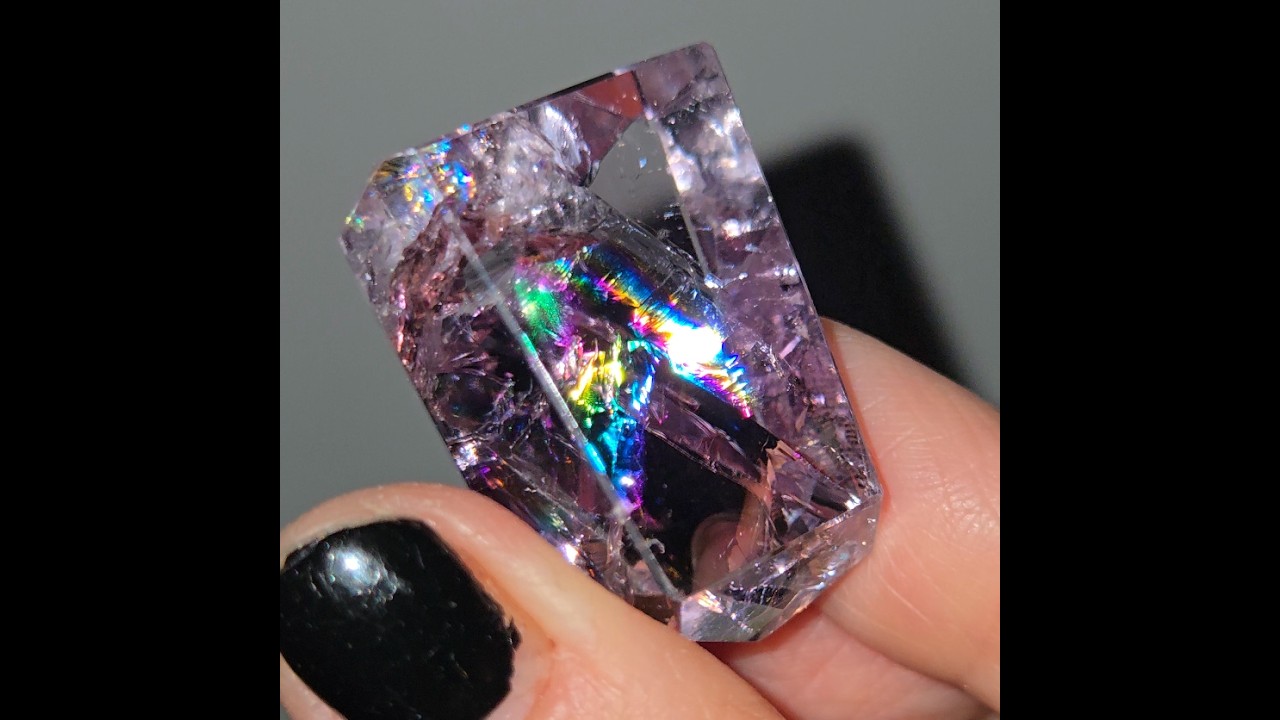 Rainbow amethyst pocket stone - AM74