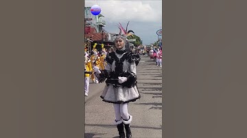 Focusing on the Marching Band Majorette #carnival #august #drumband #carnivalparty #17august
