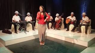 Shary Sunkar Cover Surat Cinta Untuk Starla Versi Keroncong by virgoun