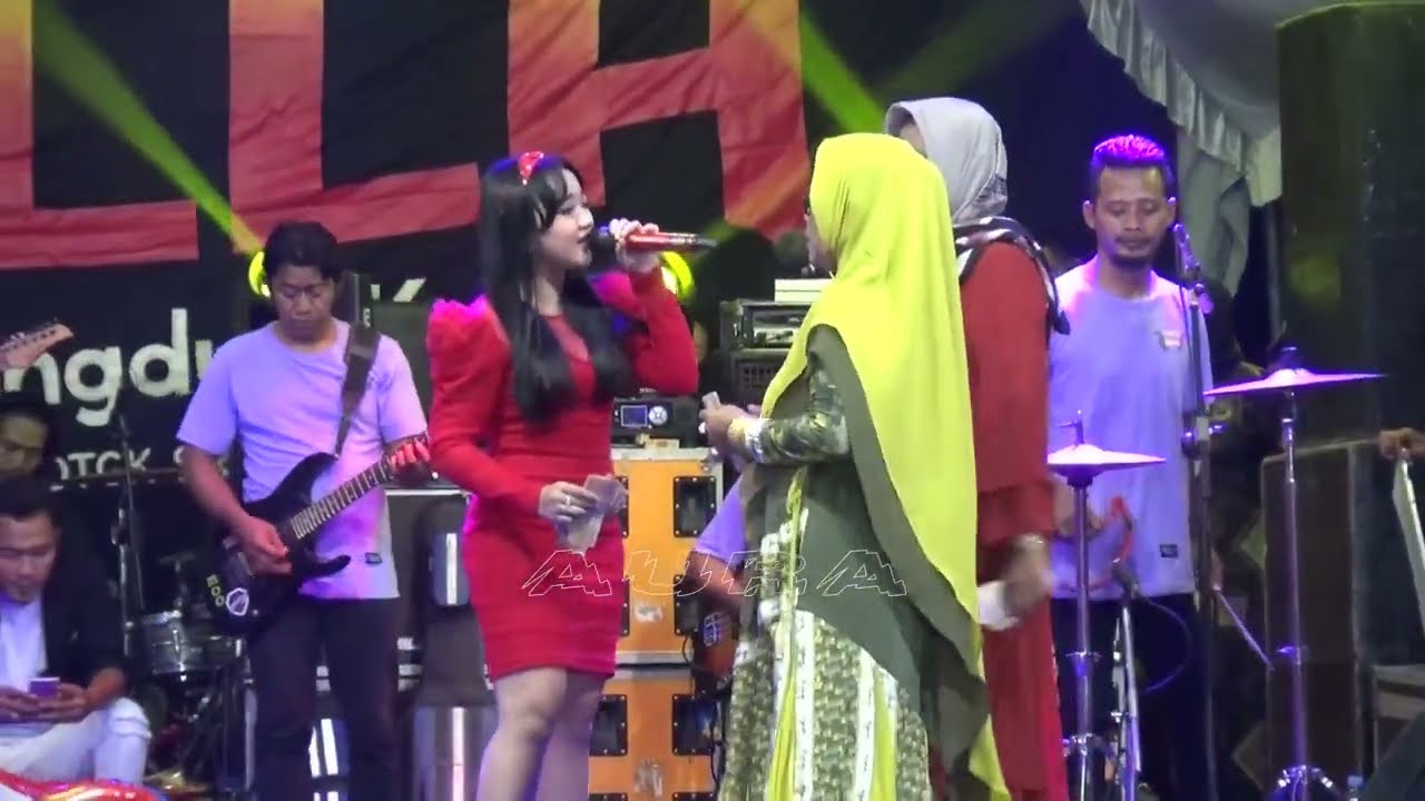 ADELLA BUIH JADI PERMADANI ARNETA JULIA  AURA SHOOTING