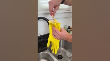 💧 How to dry your rubber kitchen gloves ||#kitchenhacks #cleaningtips #cleaning
