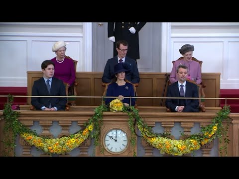 Primer día de reinado de Federico X tras su coronación