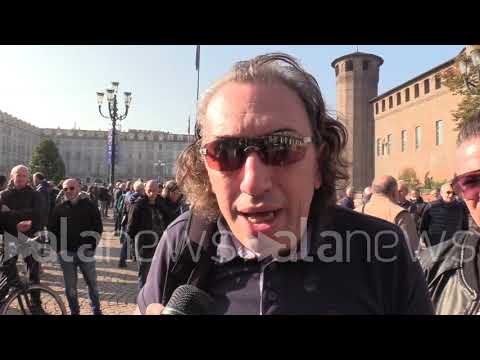 Torino, sciopero dei taxi: "Concorrenti fanno nostro lavoro ma senza licenza"