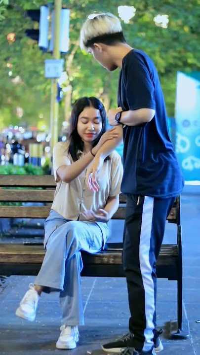 Dipeluk cewe langsung minta tidur di paha nya bikin baper
