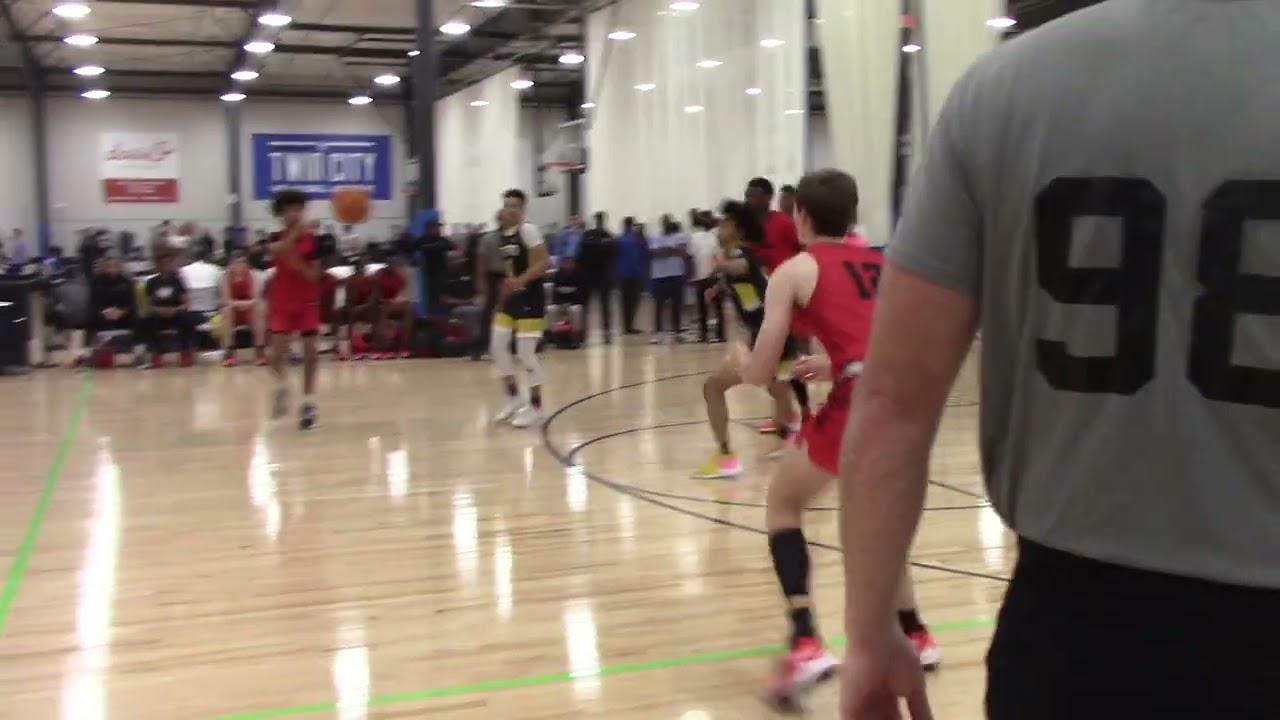 Scouting video: Class of 2024 Ryan Crotty vs. Team Curry 16s