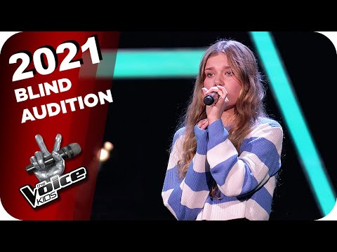 Kasey Chambers - Not Pretty Enough (Lina) | The Voice Kids 2021 | Blind Auditions