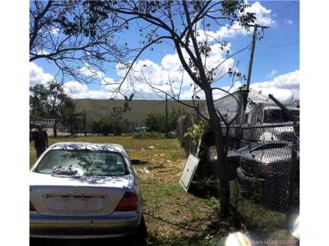 745 Parkway Pkwy, Homestead, FL home video tour