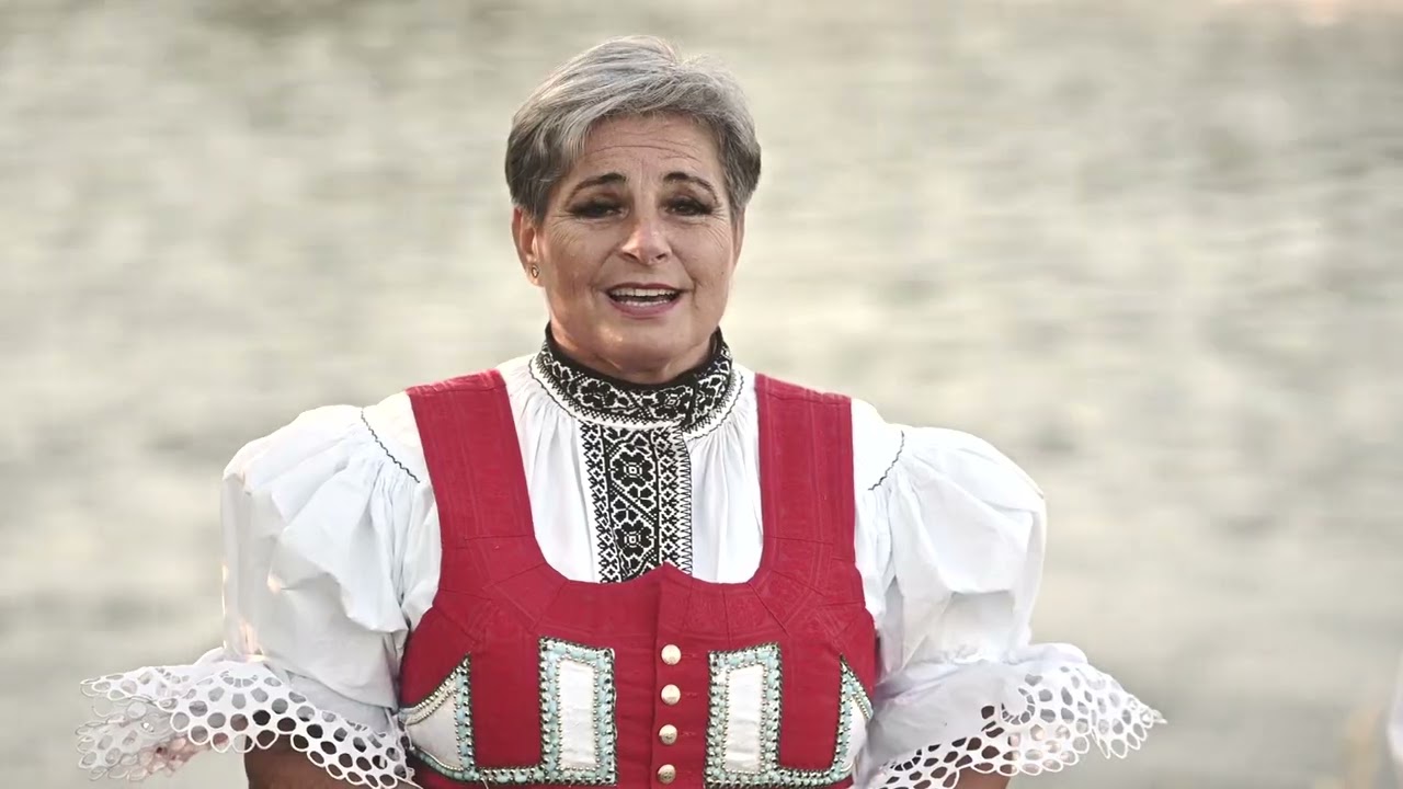 Každému na světě svíčka hoří ,spev Oľga Baričičová,Lukáš Prajka,Ludvík Čihánek,autor  Zdeněk Baťka