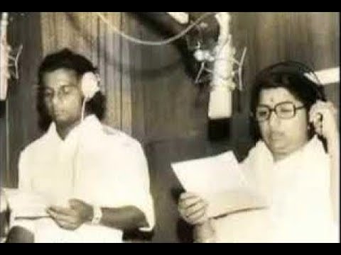 Sleduj Lata Mangeshkar, Yesudas_Dono Ke Dil Hain (Bin Baap Ka Beta; Basu-Manohari, Majrooh; 1977; HMV) na YouTube