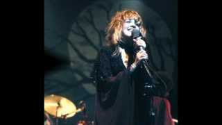 Video thumbnail of "Stevie Nicks - Planets of the Universe"