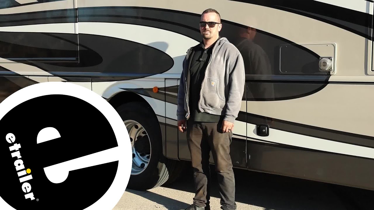 etrailer Hellwig Rear AntiSway Bar Installation 2019 Fleetwood