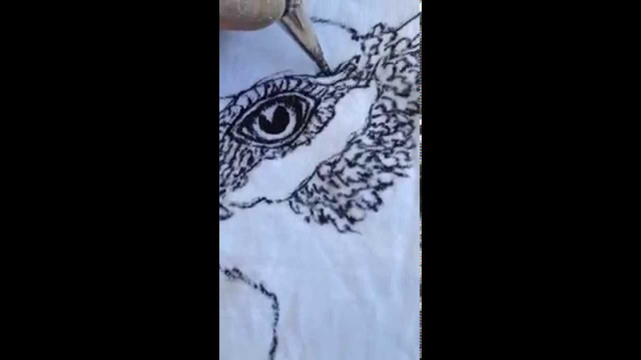 T Shirt Unikat Pfau Arbeitsschritt Konturen Zeichnen Youtube