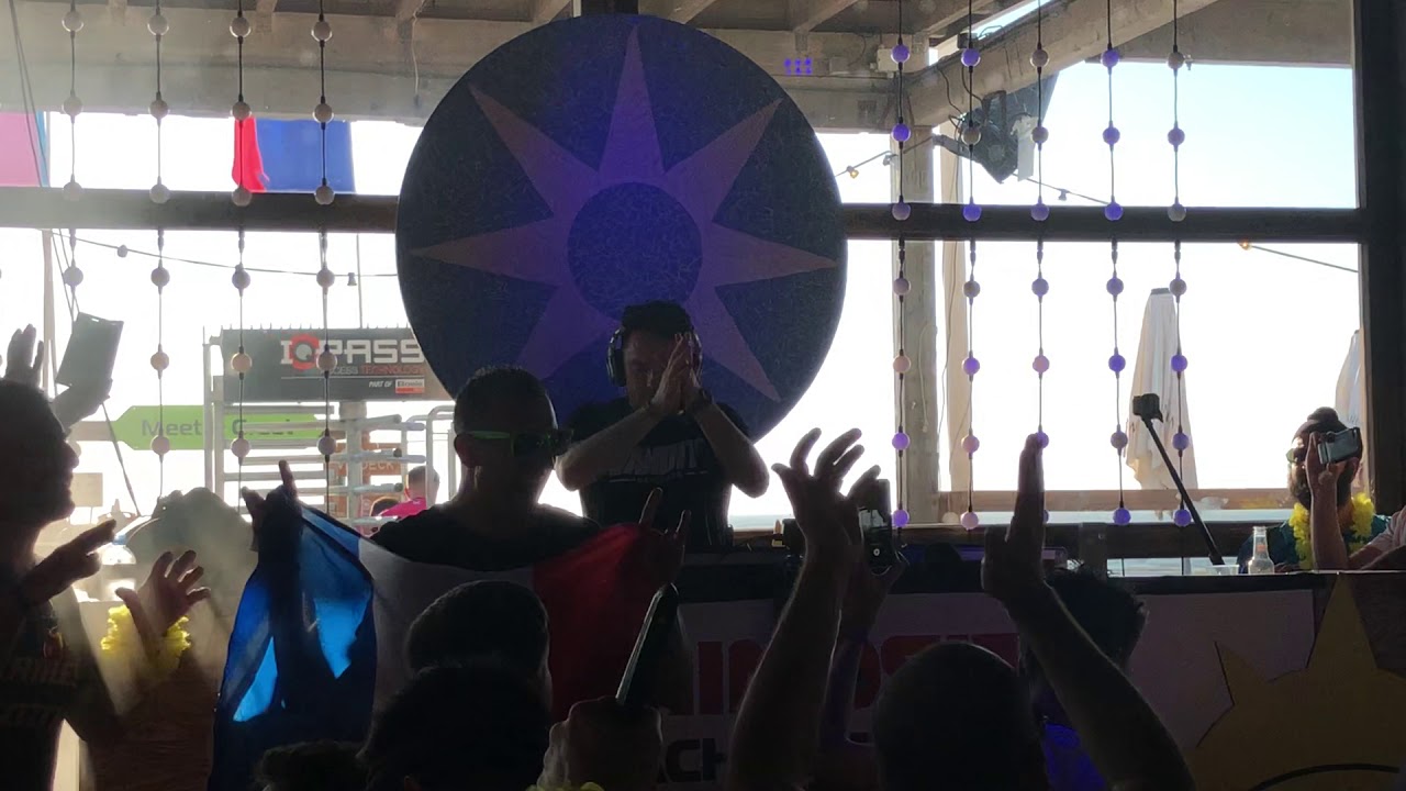 James Cottle live @ Luminosity Beach Festival 2018