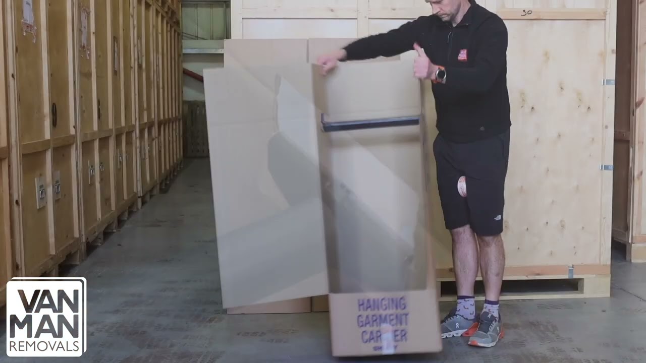 How to make up a Wardrobe hanging box - removal packing tips - making a wardrobe hanging box
