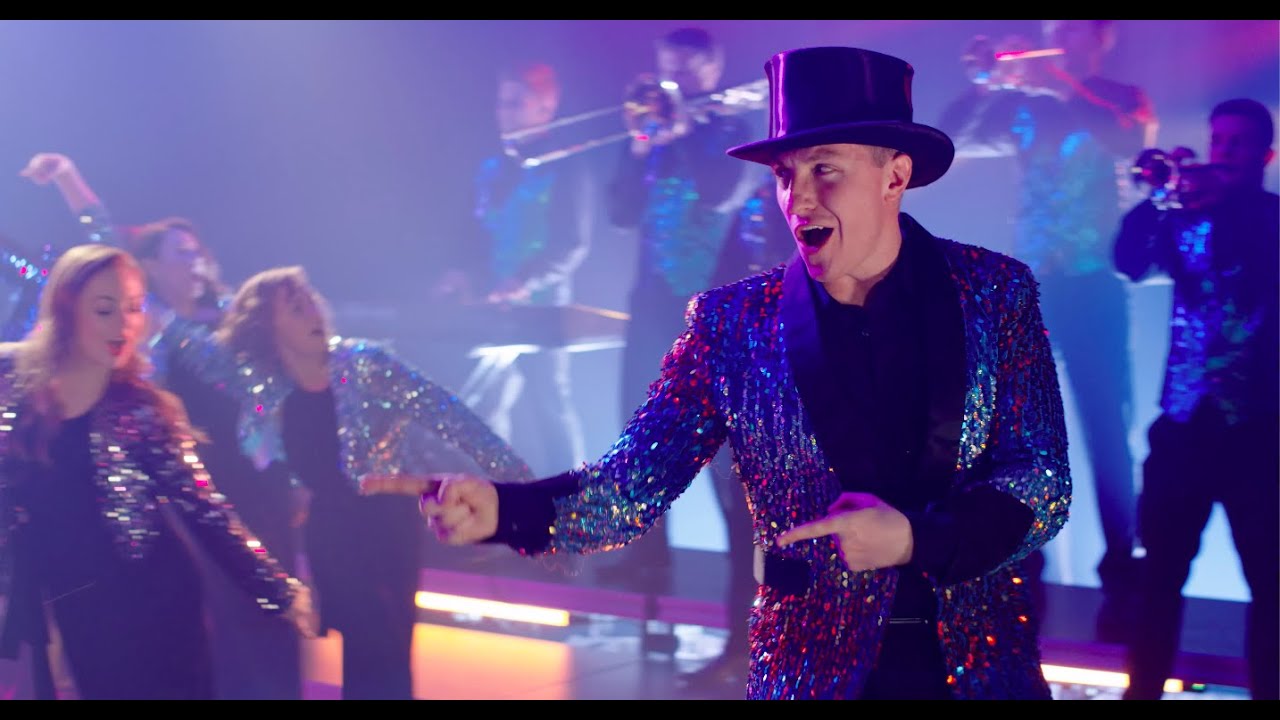 Preston Taylor sings "Come Alive" with the BYU Young Ambassadors